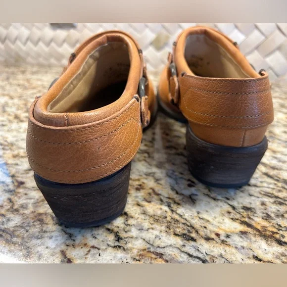 Frye Cognac Carson Leather Harness Ankle Boot Clogs with Buckle Detail Size 11 - Picture 5 of 6